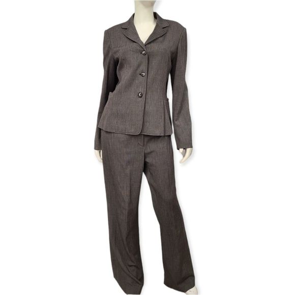 Rafaella Gray 2 Piece Suit 10/12 - Picture 3 of 9